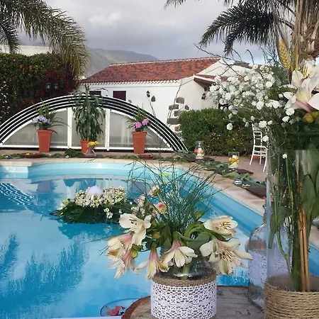 Apartment El Picacho In The Countryside 2 Km From The