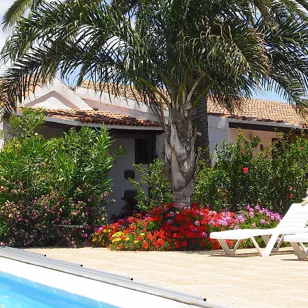 El Picacho In The Countryside 2 Km From The *