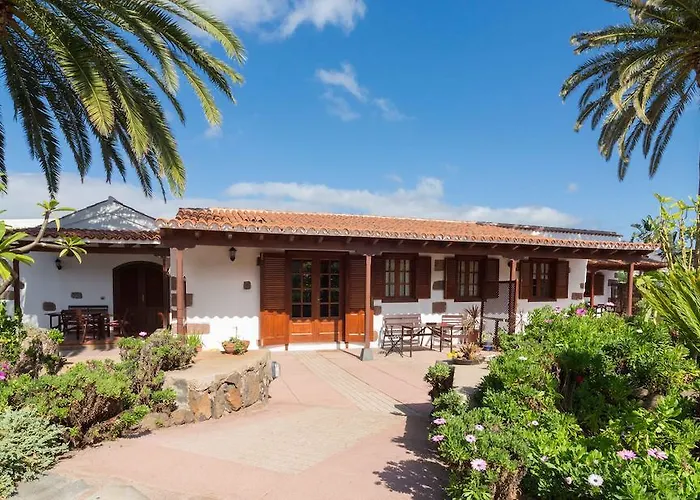 Apartment El Picacho In The Countryside 2 Km From The